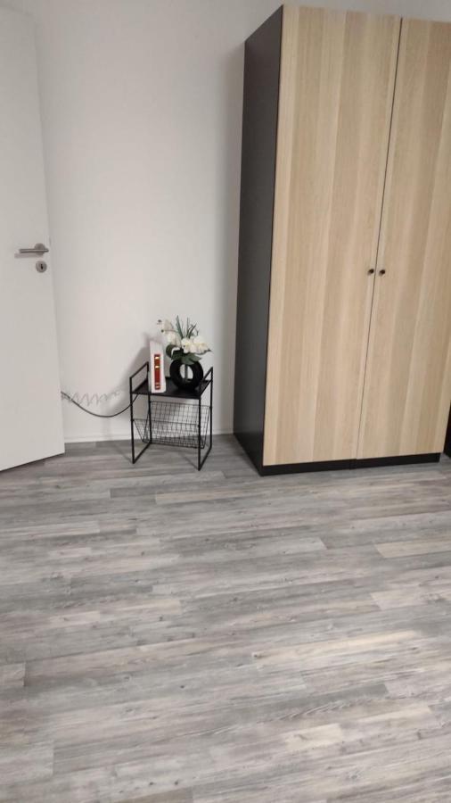 Estrella24 Living Rooms Chicago Remscheid Dış mekan fotoğraf